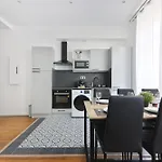 2 Bedroom Appartement Quartier Le Marais Free Netflix